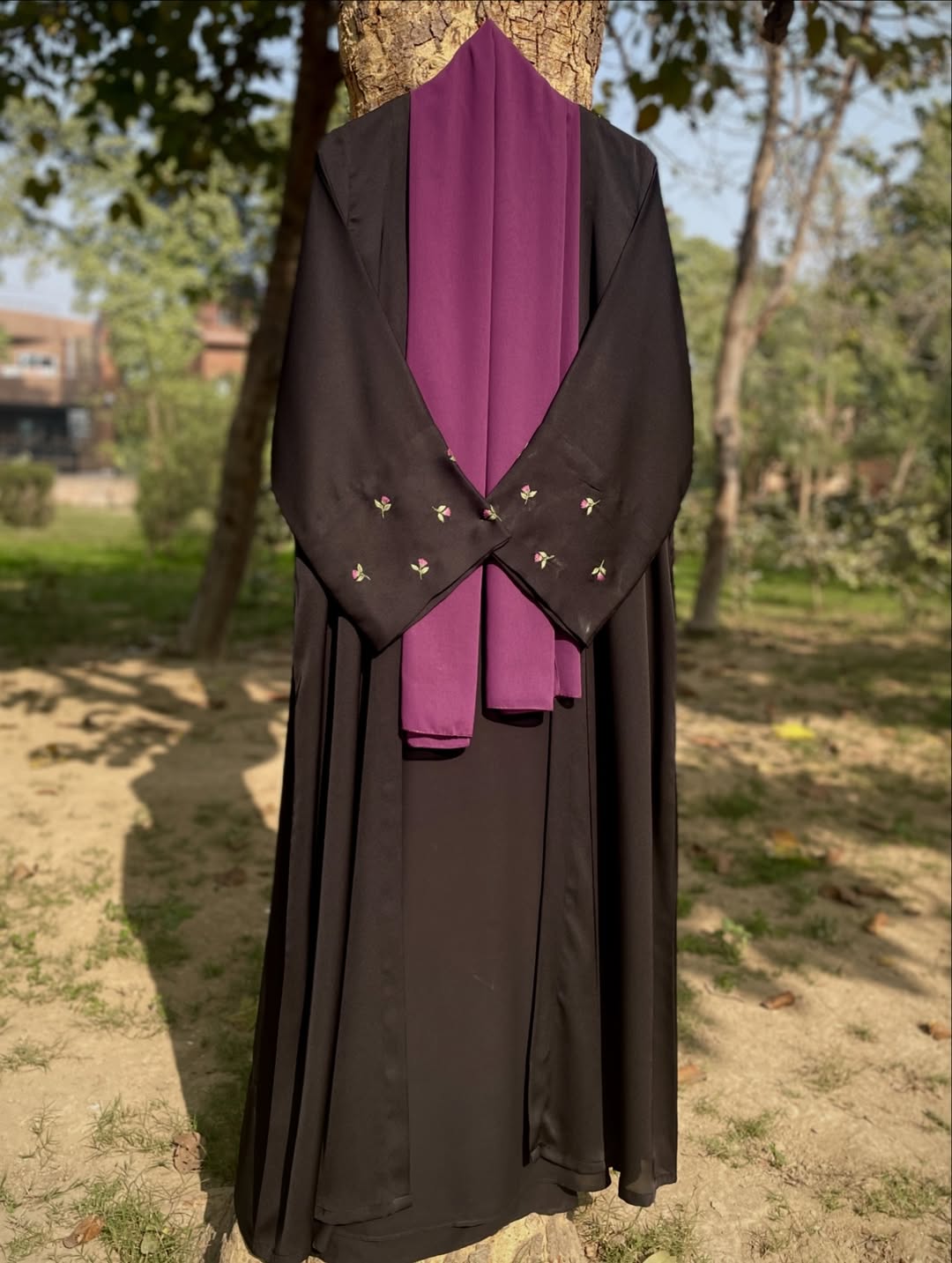 Black Blossom Abaya