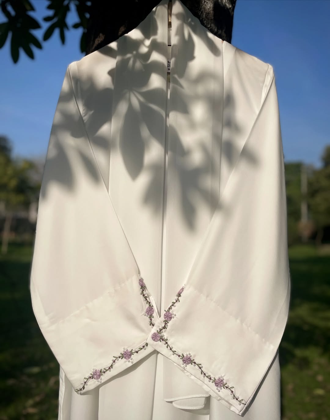 Safa - Hand Embroidered White Abaya