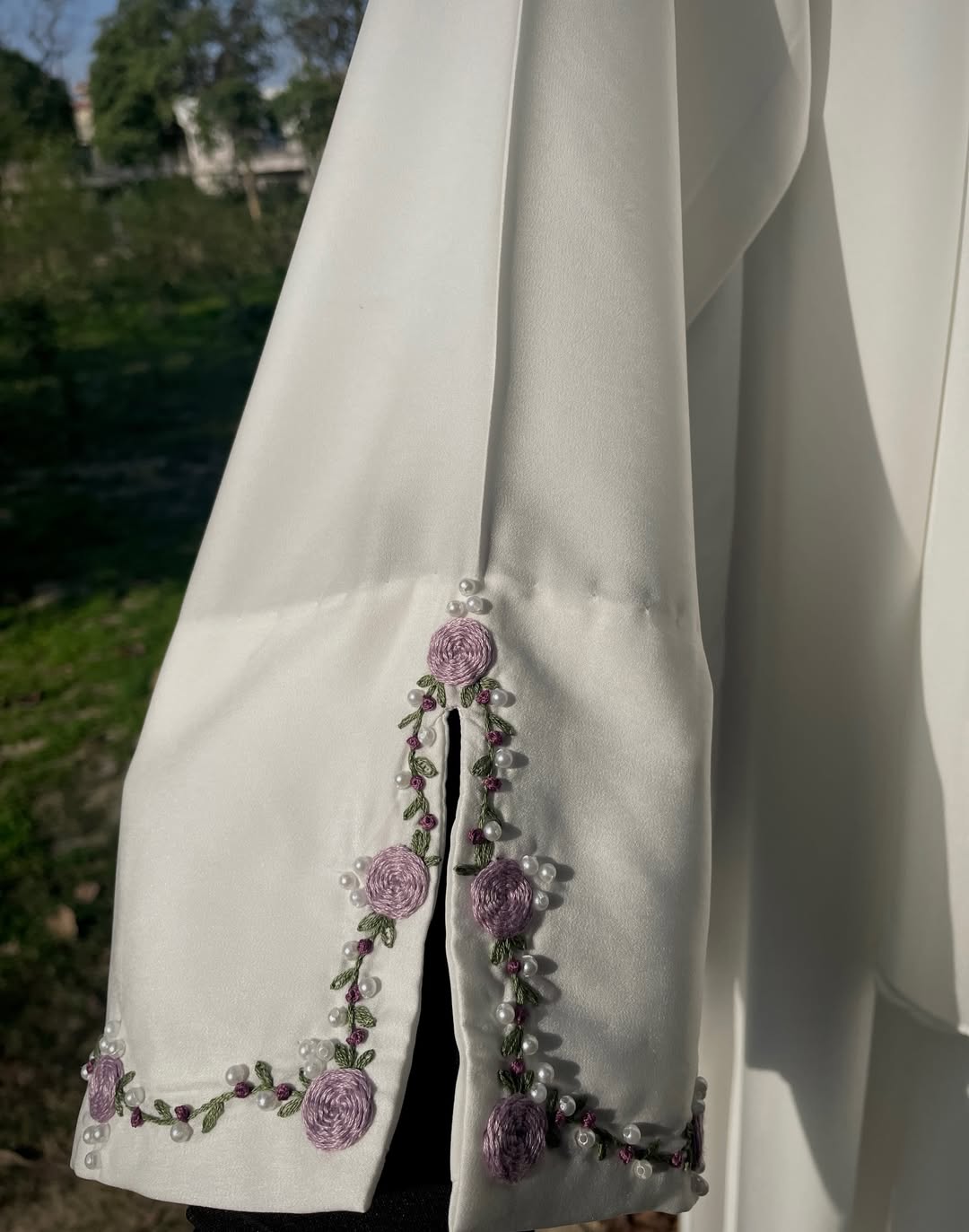 Safa - Hand Embroidered White Abaya