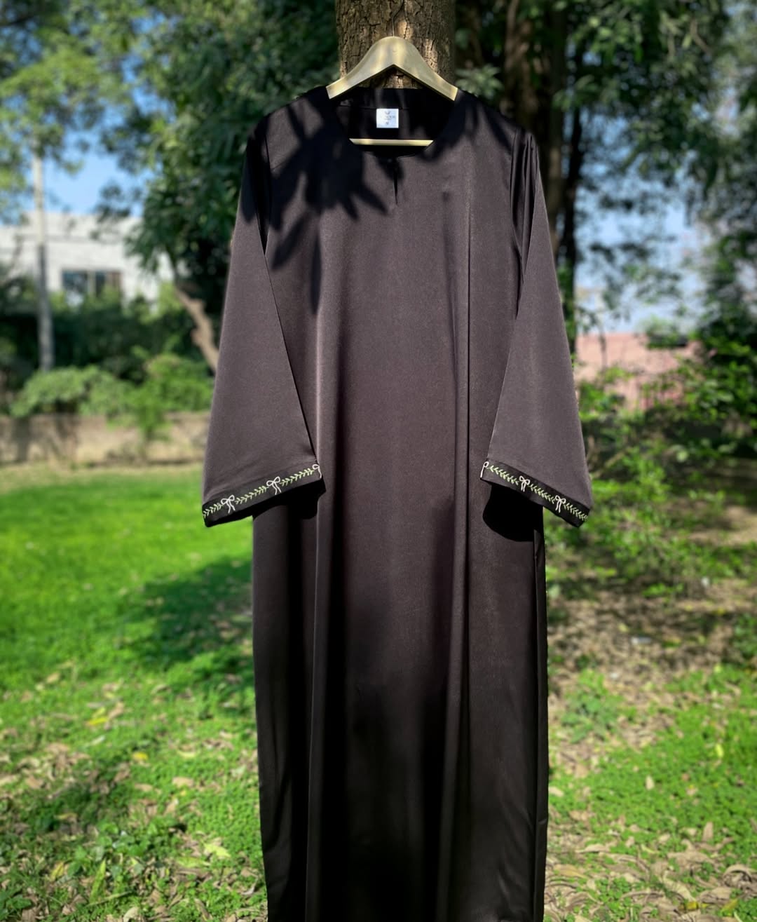 Black Bow Hand Embroidered Abaya