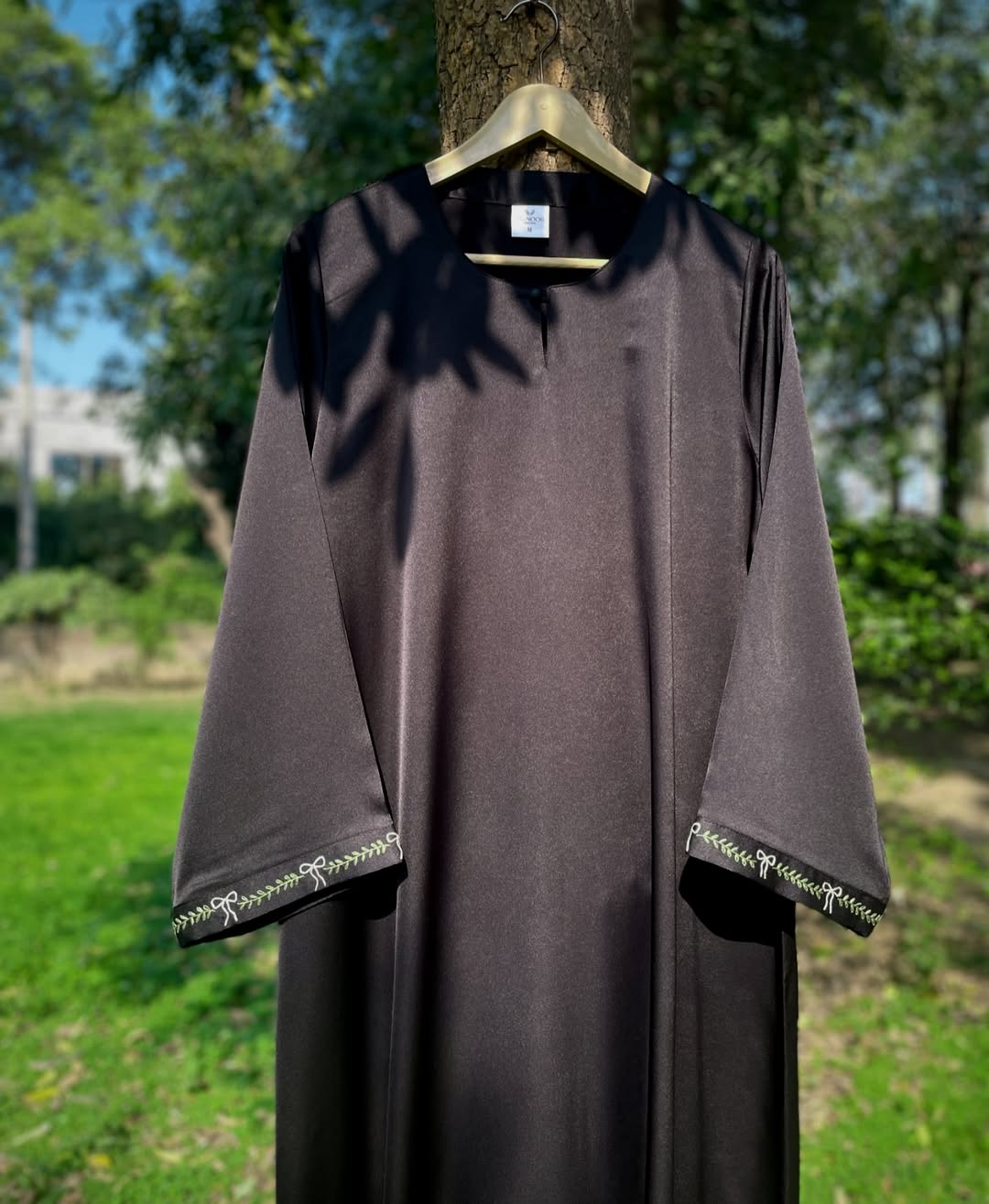Black Bow Hand Embroidered Abaya