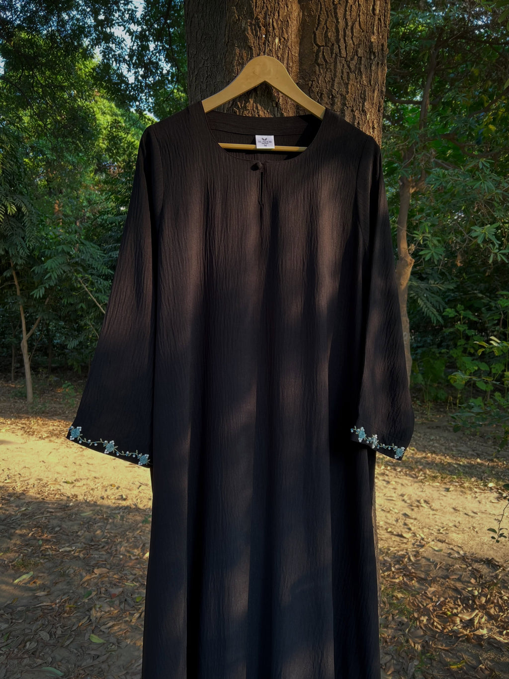 Black Safa Hand Embroidered Abaya
