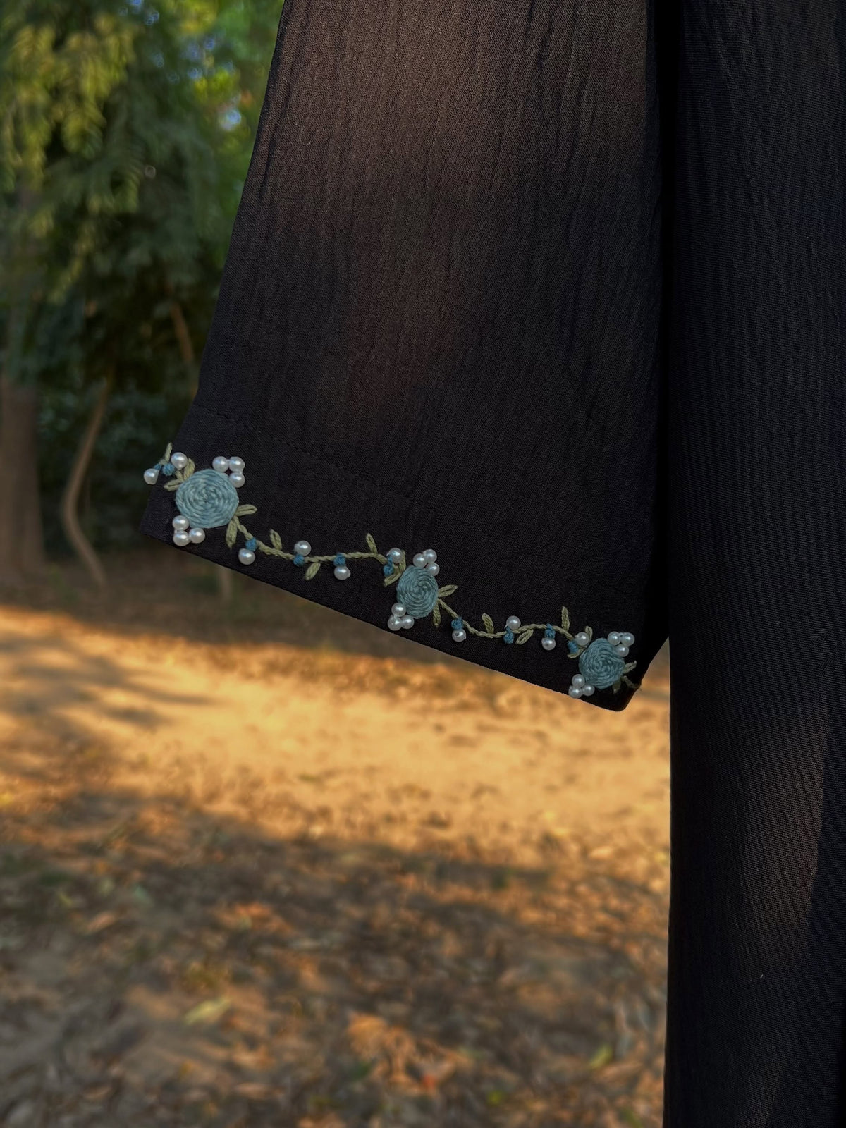 Black Safa Hand Embroidered Abaya