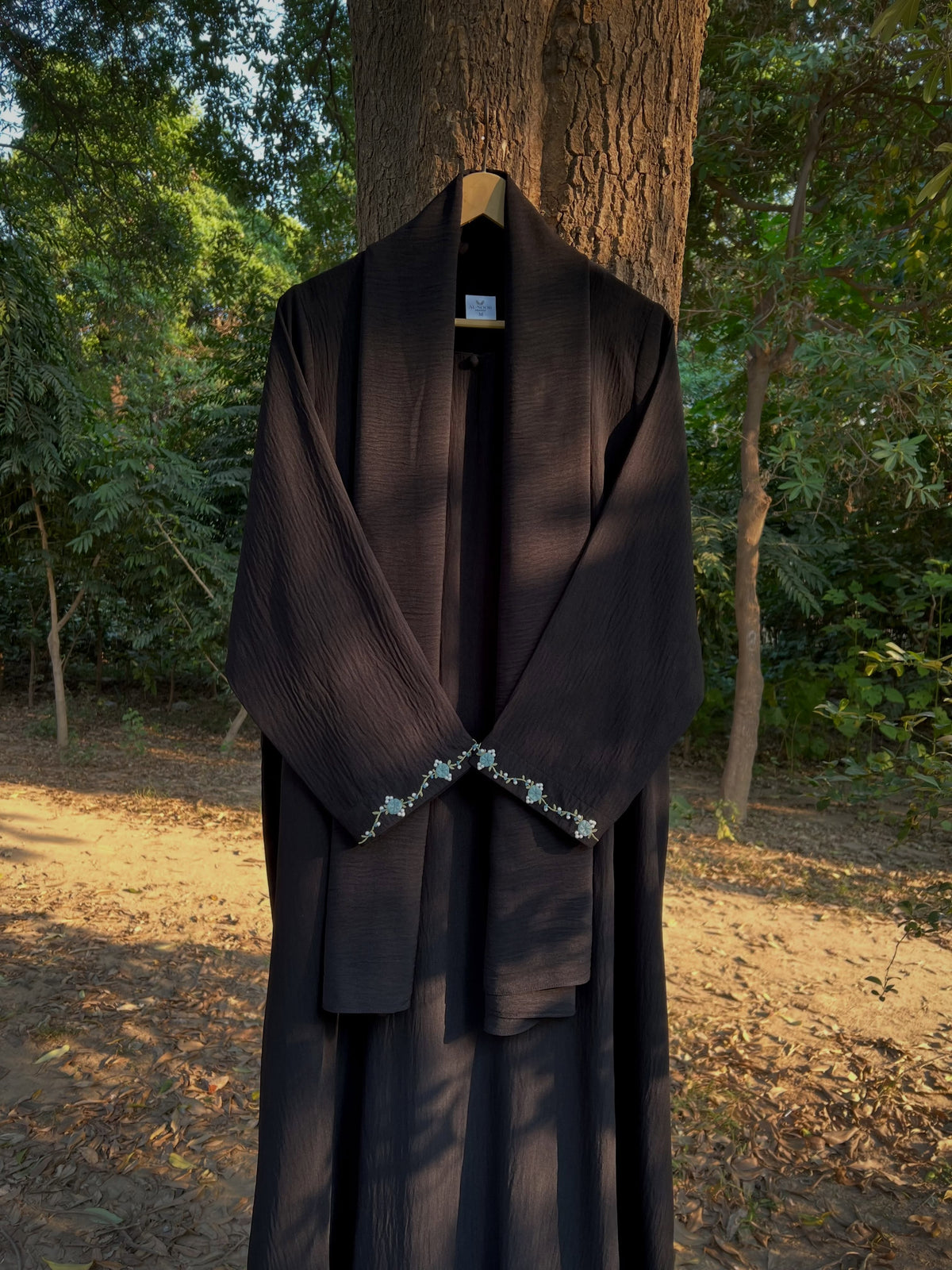 Black Safa Hand Embroidered Abaya