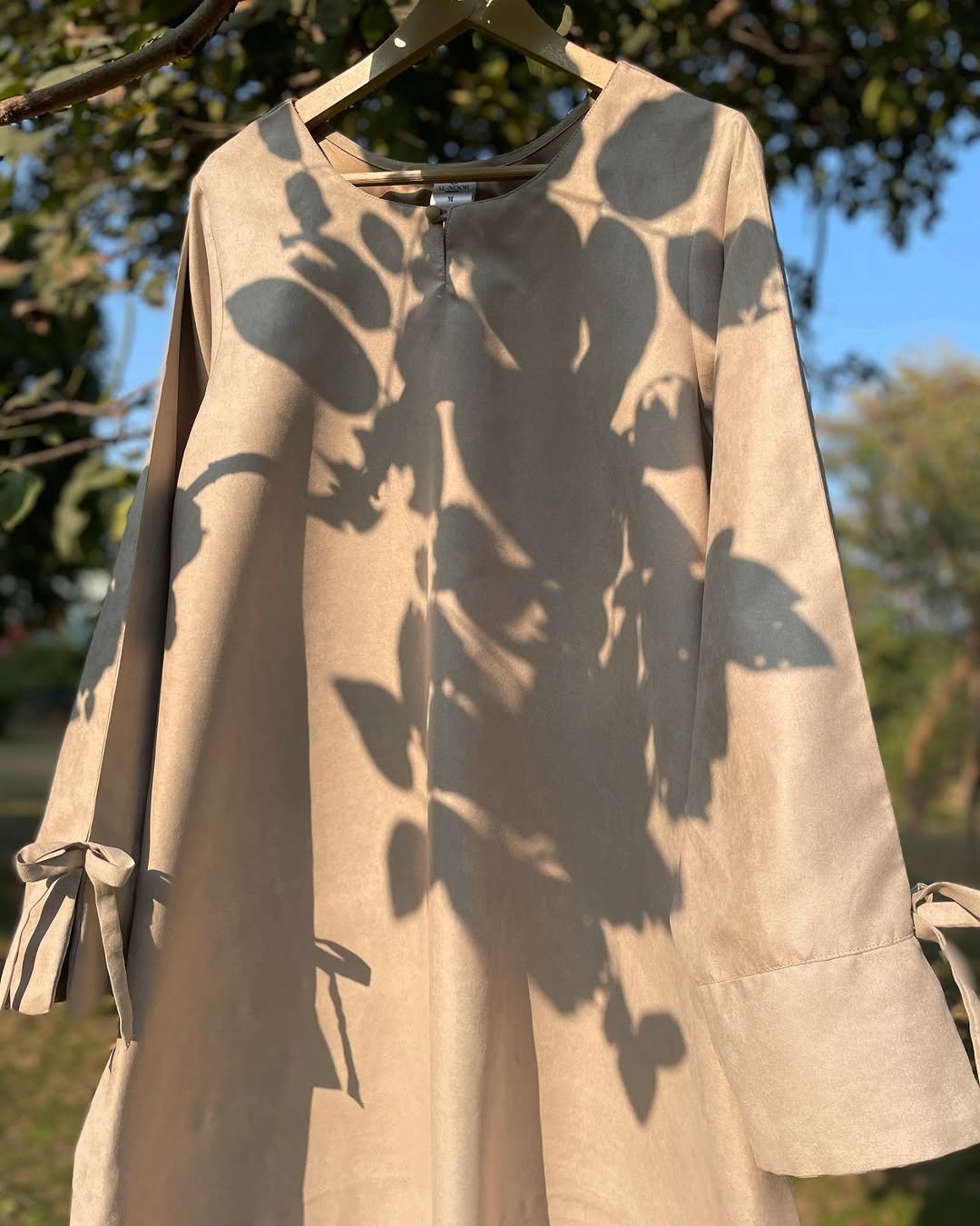 Beige and Brown Bow Abaya