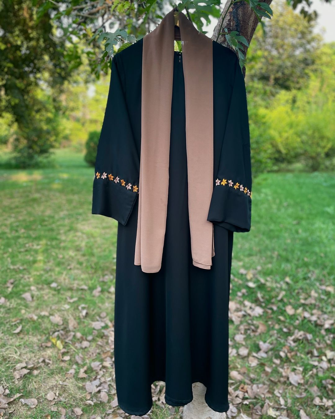 Fall Breeze Hand Embroidered Black Abaya