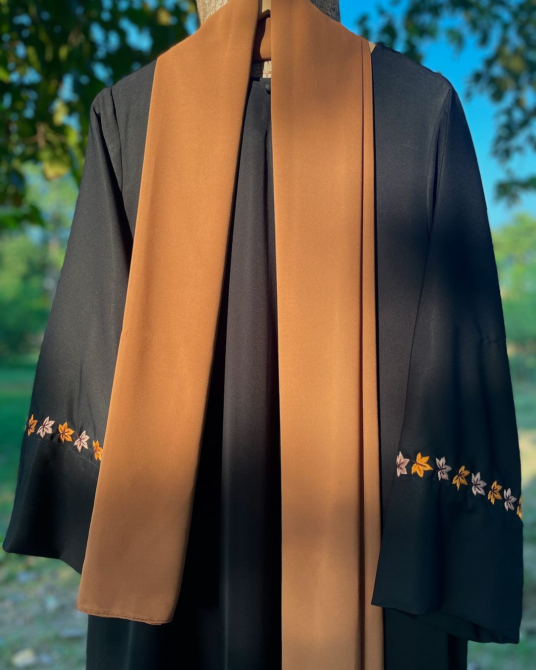 Fall Breeze Hand Embroidered Black Abaya