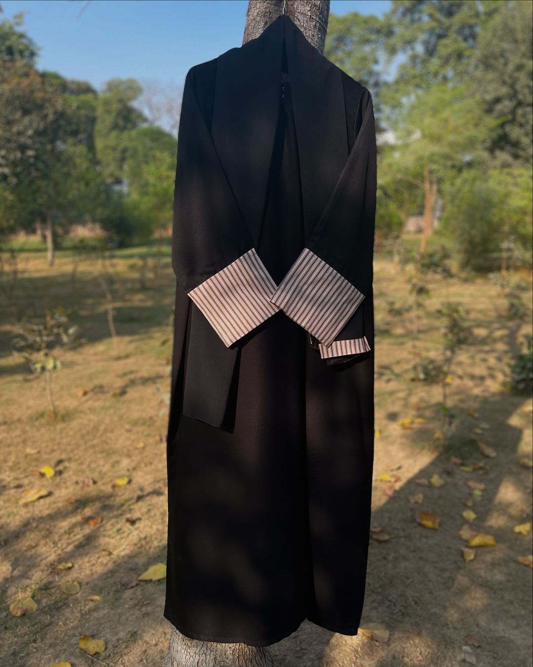 Black Aura Abaya