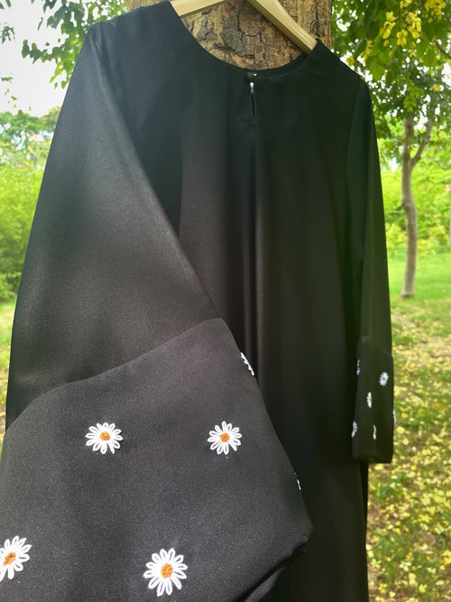 Black Hand Embroidered Daisy Abaya